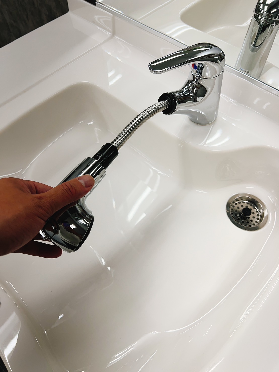 JUST　～電動昇降キッチン～